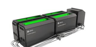 Vertiv rozszerza ofertę rozwiązań chłodzenia cieczą o system zanurzeniowy dla środowisk sztucznej inteligencji i HPC w regionie EMEA