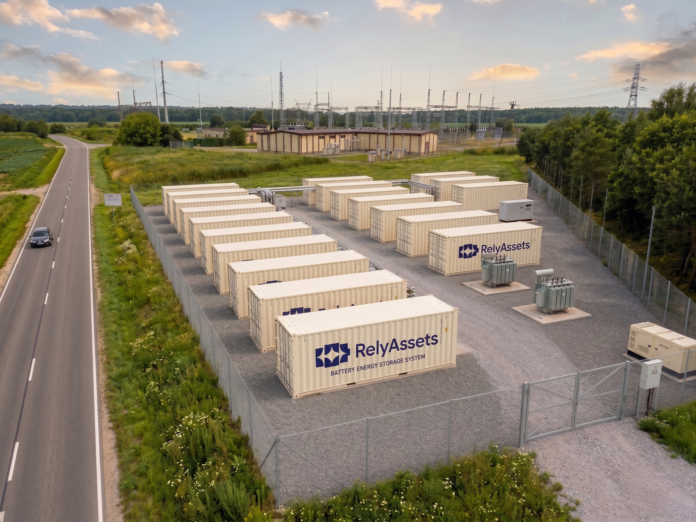 RelyAssets i Entrix uruchamiają magazyn energii BESS w Puławach o mocy 4 MW